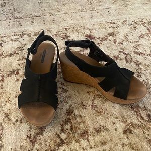 Clarks wedge sandals